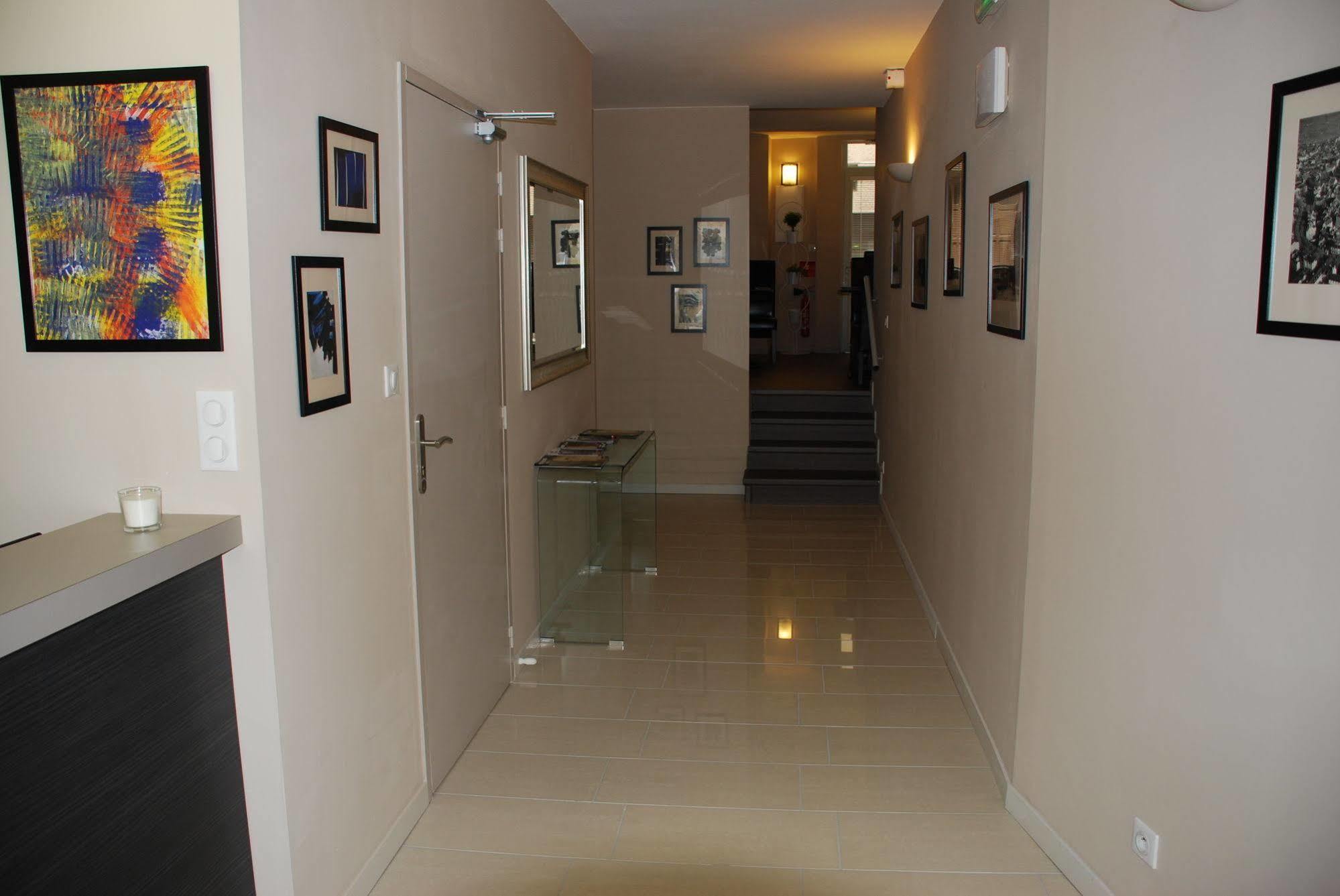 Hotel Ruthenium